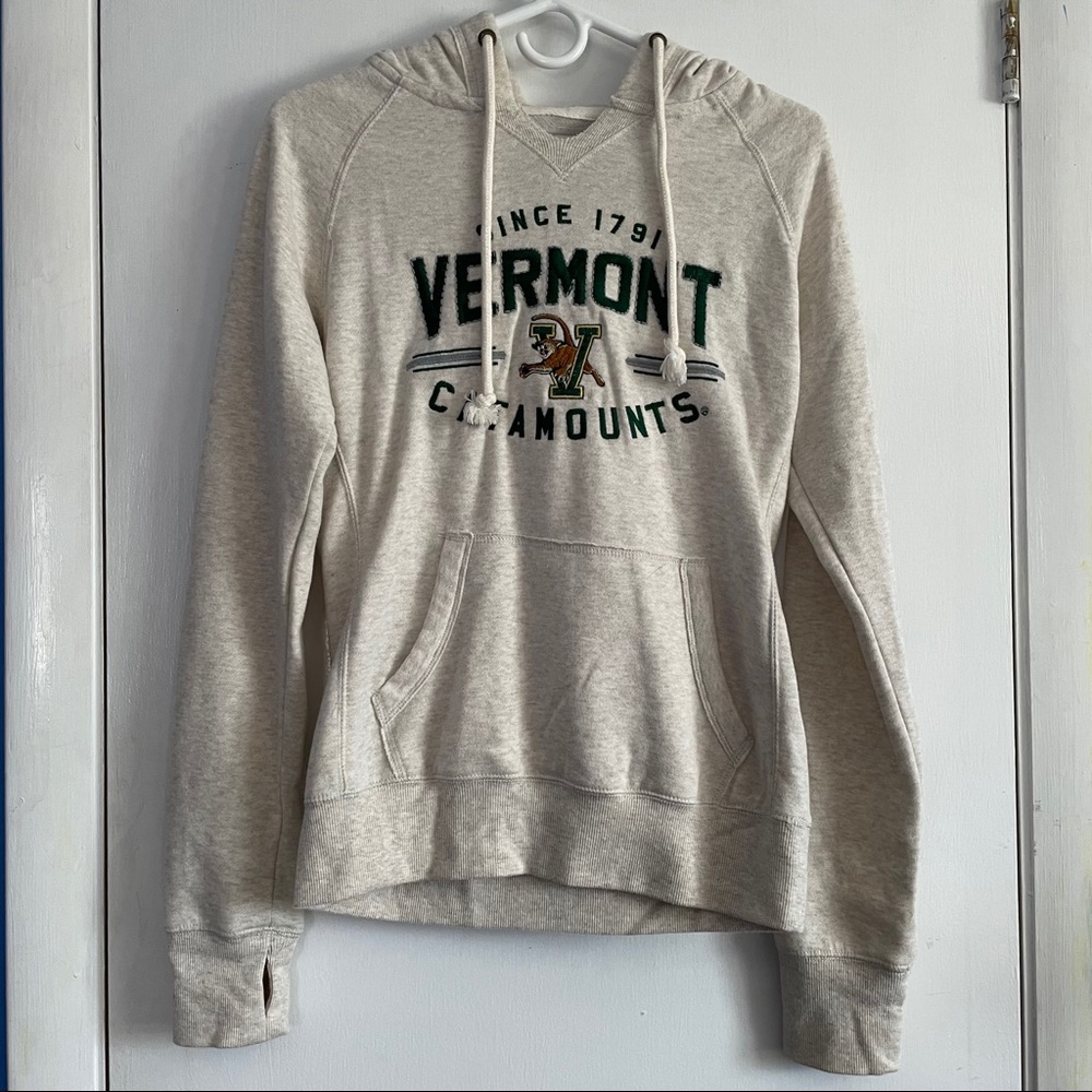 Women’s long sleeve pullover hoodie w thumb holes